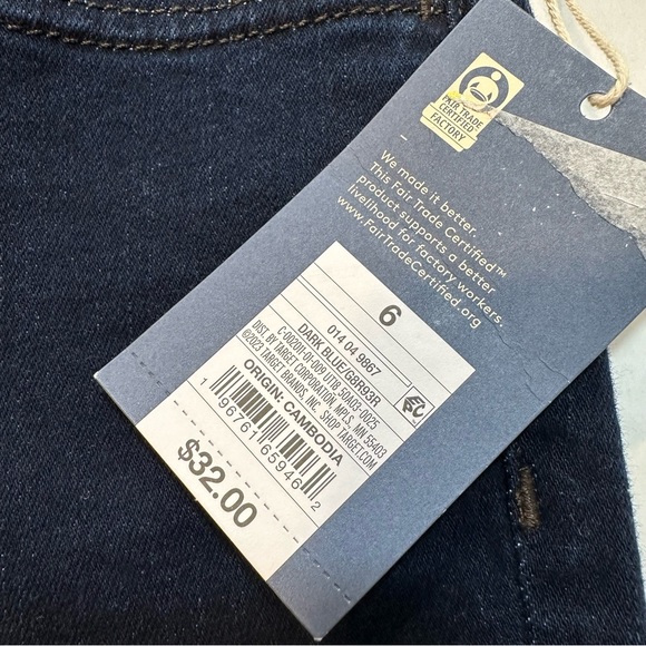 Universal Thread High Rise Ankle Bootcut Jeans Dark Wash, New w/ Tags, Size 6 - Picture 4 of 15